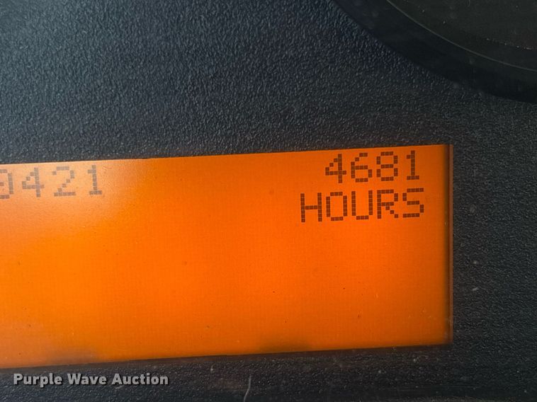 image for item EC3657 2013 International 4300 box truck