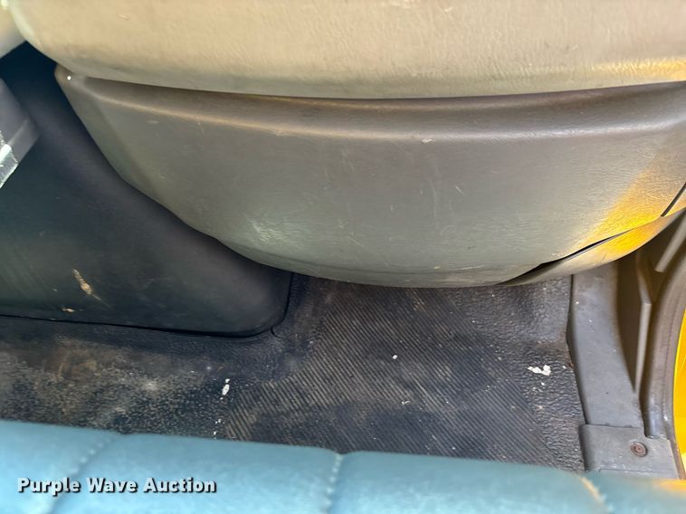 image for item EC3657 2013 International 4300 box truck