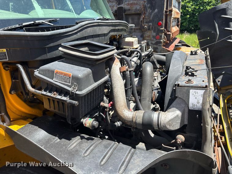 image for item EC3657 2013 International 4300 box truck