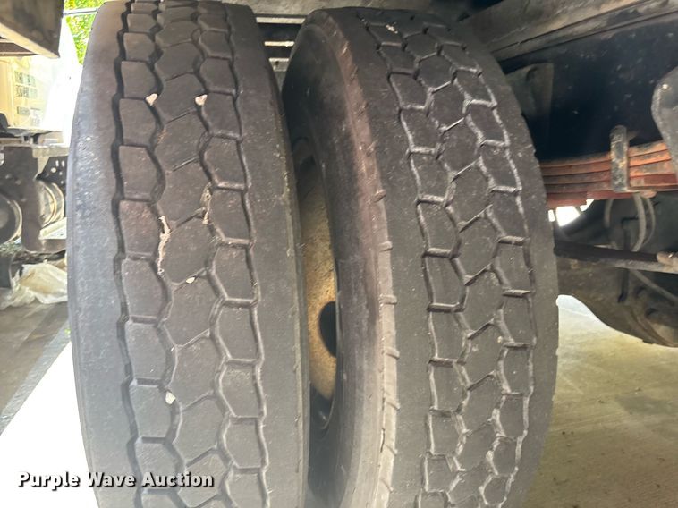 image for item EC3657 2013 International 4300 box truck