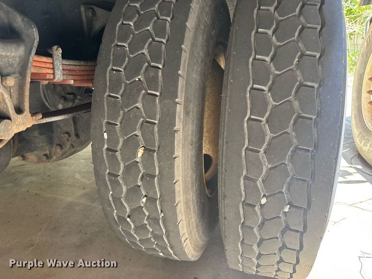 image for item EC3657 2013 International 4300 box truck