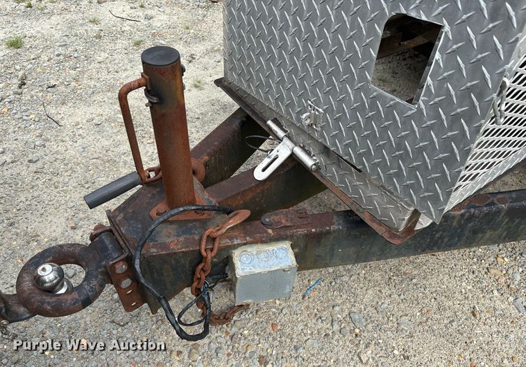 image for item EC3686 1997 Wells Cargo fiber optic splicing trailer