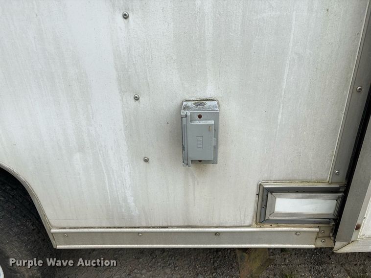 image for item EC3686 1997 Wells Cargo fiber optic splicing trailer