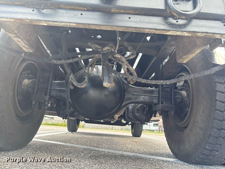 image for item EC3700 2006 International 4300 hook lift truck