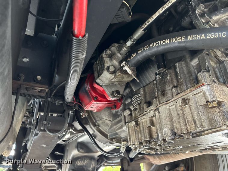 image for item EC3700 2006 International 4300 hook lift truck