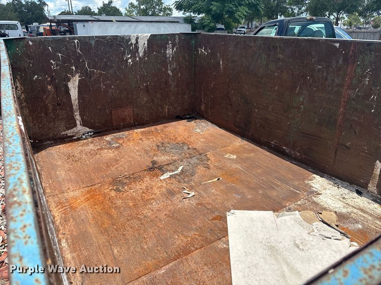 image for item EC3710 Roll-off dumpster