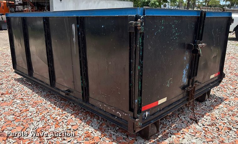 image for item EC3712 Roll-off dumpster