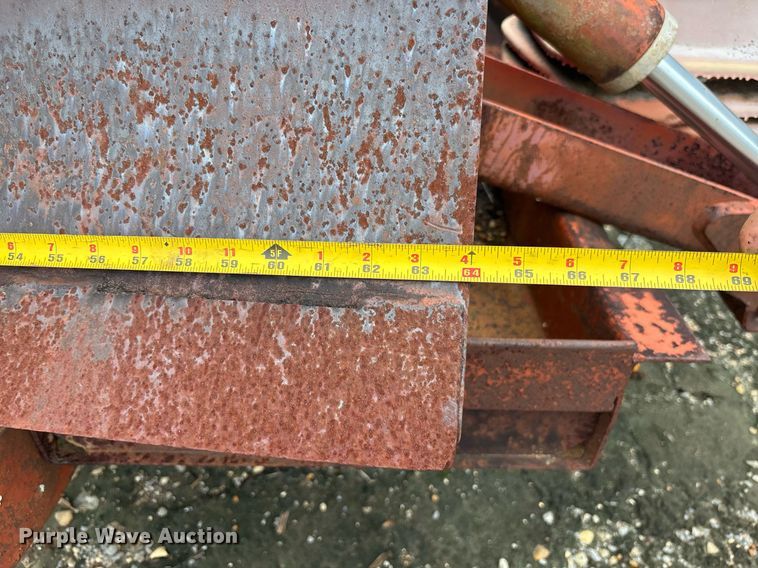 image for item EC3713 1986 Ditch Witch 3210DD trencher