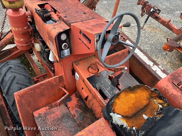 image for item EC3713 1986 Ditch Witch 3210DD trencher