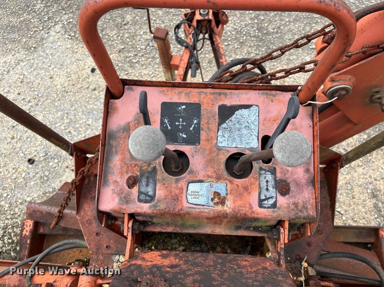 image for item EC3713 1986 Ditch Witch 3210DD trencher