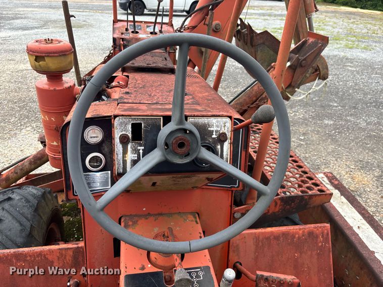 image for item EC3713 1986 Ditch Witch 3210DD trencher