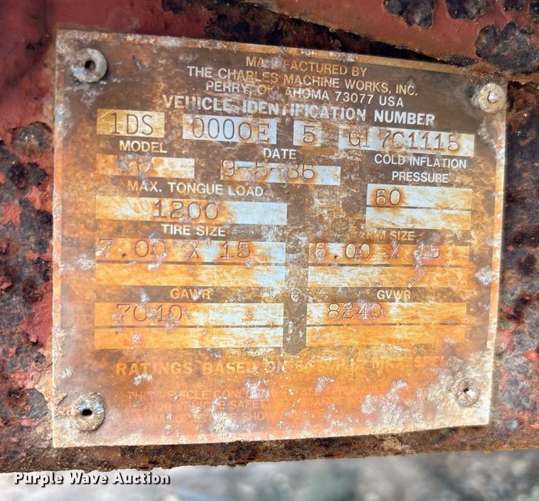 image for item EC3713 1986 Ditch Witch 3210DD trencher