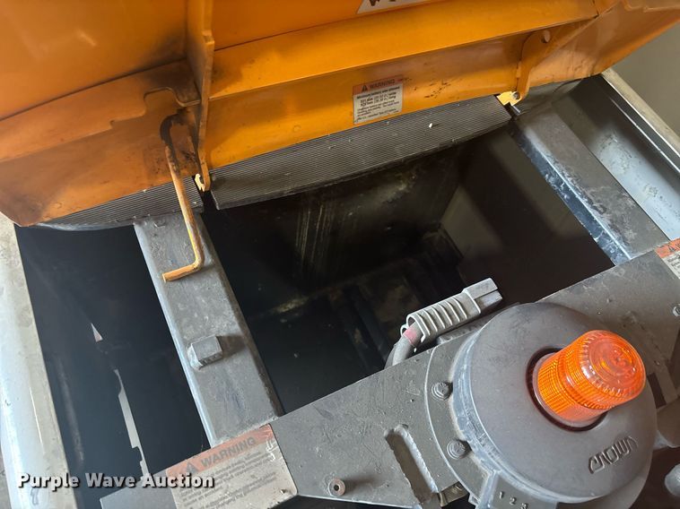 image for item EC3718 2018 Crown SP4050-30 order picker