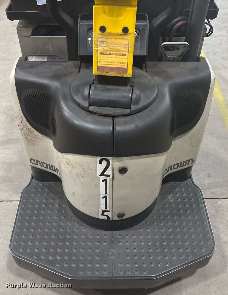 image for item EC3719 2015 Crown PE4500-60 pallet jack