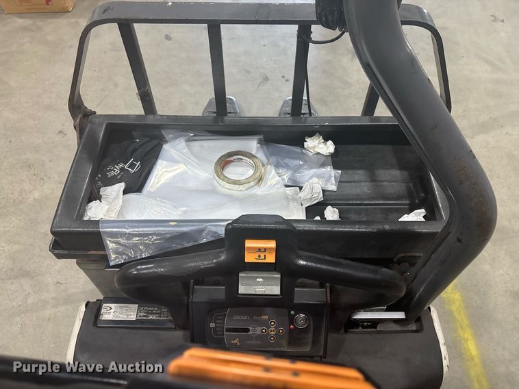 image for item EC3719 2015 Crown PE4500-60 pallet jack