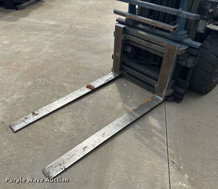 image for item EC3737 2016 UniCarriers PF70 forklift