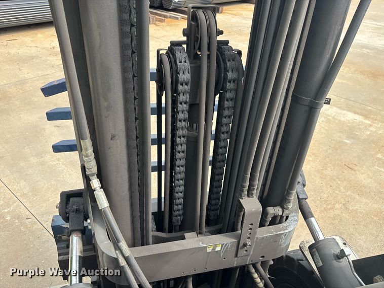 image for item EC3737 2016 UniCarriers PF70 forklift