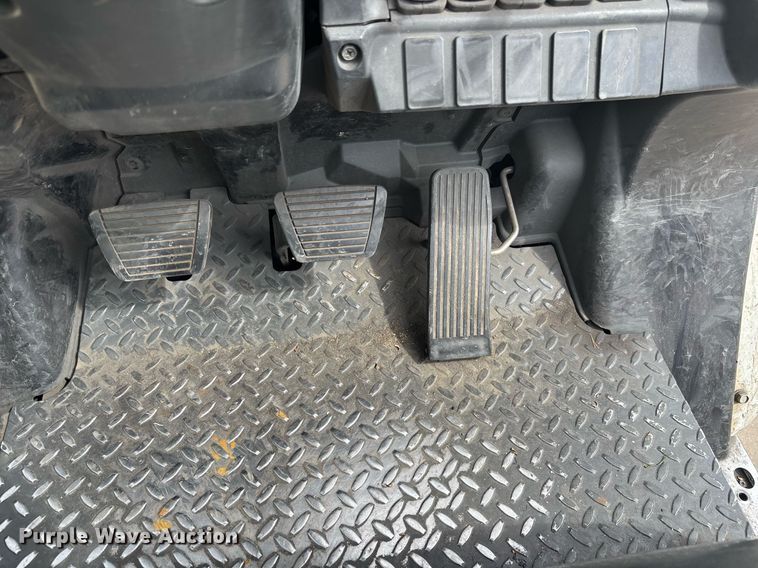 image for item EC3737 2016 UniCarriers PF70 forklift