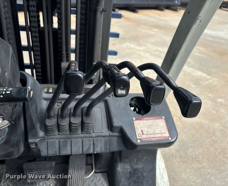 image for item EC3737 2016 UniCarriers PF70 forklift