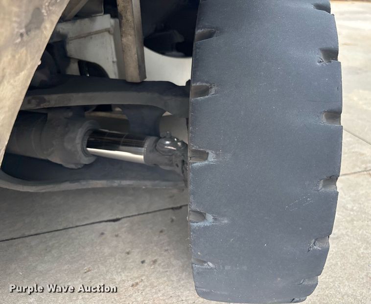 image for item EC3737 2016 UniCarriers PF70 forklift