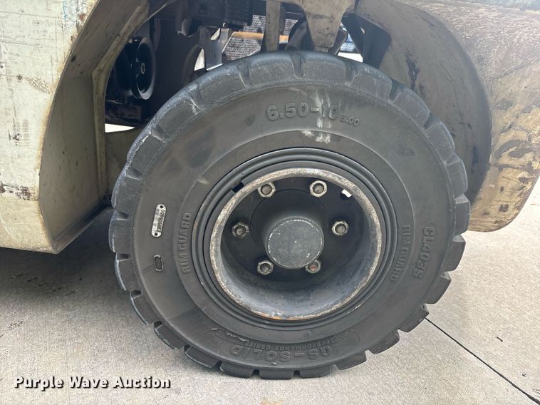 image for item EC3737 2016 UniCarriers PF70 forklift