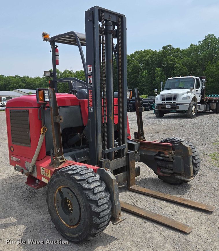image for item EC4297 2016 Moffett M8 55.4 forklift