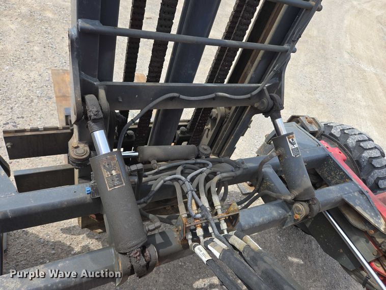 image for item EC4297 2016 Moffett M8 55.4 forklift