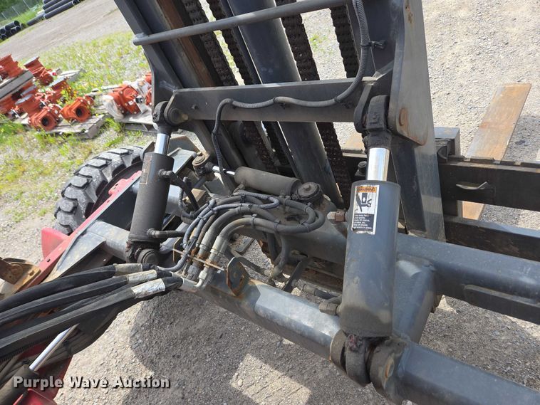 image for item EC4297 2016 Moffett M8 55.4 forklift