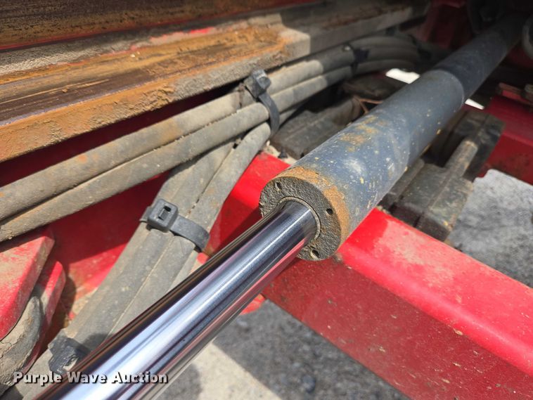 image for item EC4297 2016 Moffett M8 55.4 forklift