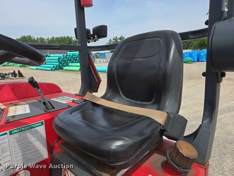 image for item EC4297 2016 Moffett M8 55.4 forklift