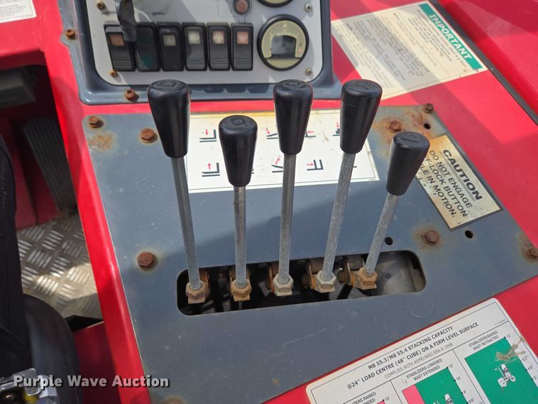 image for item EC4297 2016 Moffett M8 55.4 forklift