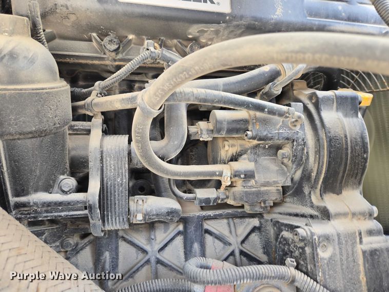 image for item EC4297 2016 Moffett M8 55.4 forklift