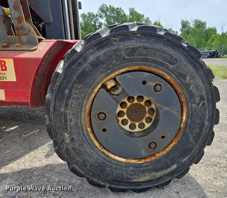 image for item EC4297 2016 Moffett M8 55.4 forklift