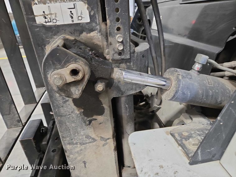 image for item EC4298 2015 Nissan PF30LP forklift