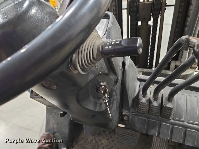 image for item EC4298 2015 Nissan PF30LP forklift