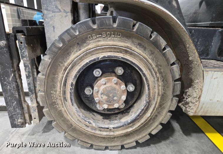 image for item EC4298 2015 Nissan PF30LP forklift