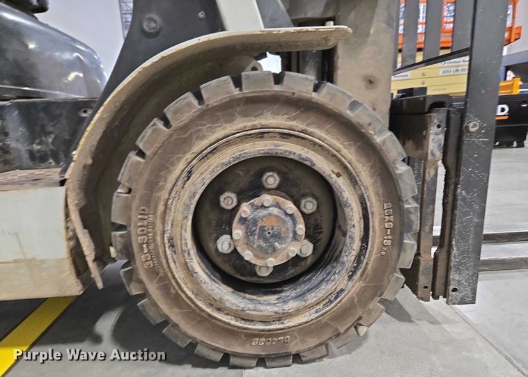 image for item EC4298 2015 Nissan PF30LP forklift