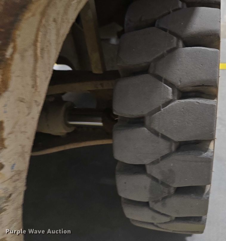 image for item EC4298 2015 Nissan PF30LP forklift