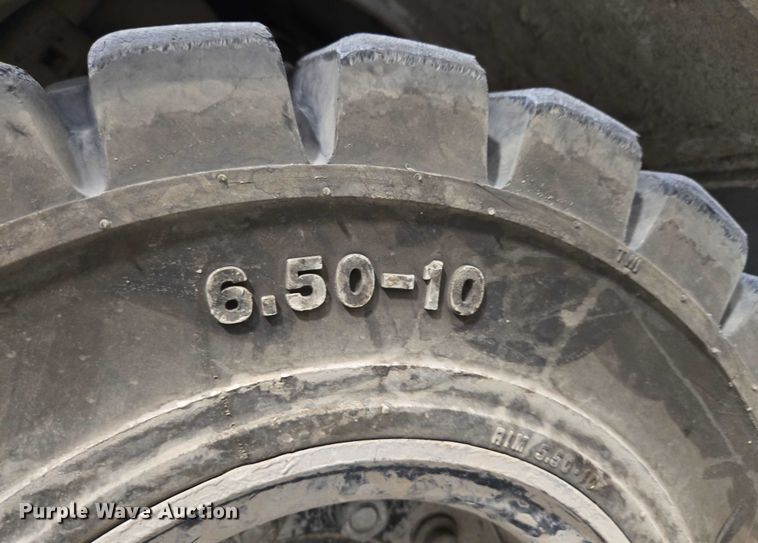 image for item EC4298 2015 Nissan PF30LP forklift