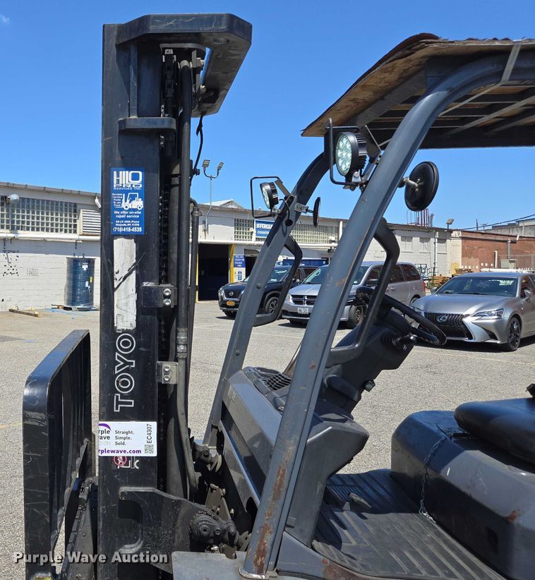 image for item EC4307 2019 Toyota 8FGU30 forklift