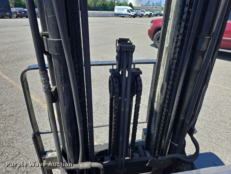 image for item EC4307 2019 Toyota 8FGU30 forklift