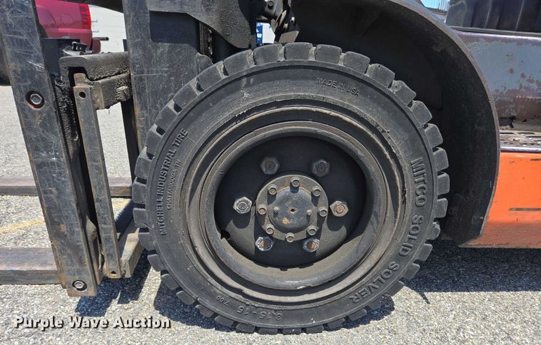 image for item EC4307 2019 Toyota 8FGU30 forklift