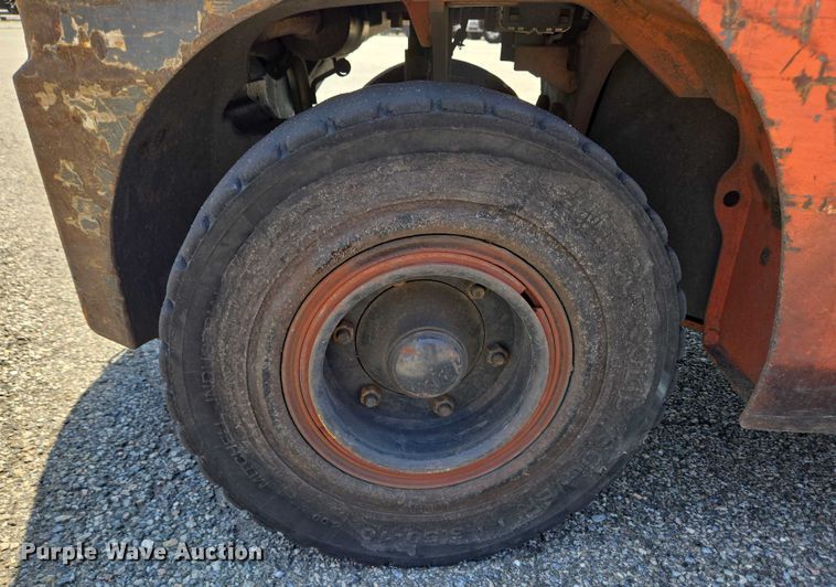 image for item EC4307 2019 Toyota 8FGU30 forklift