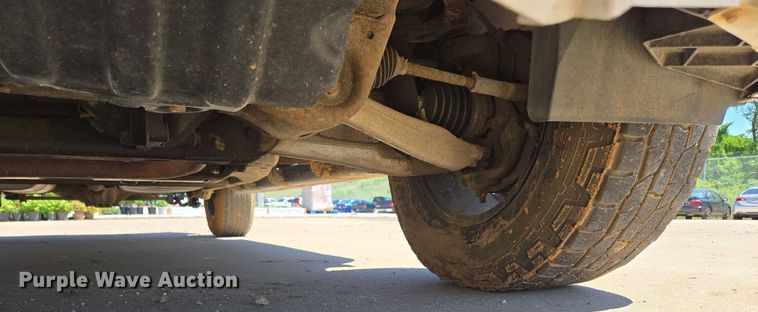 image for item ED2017 2007 Chevrolet Avalanche pickup truck