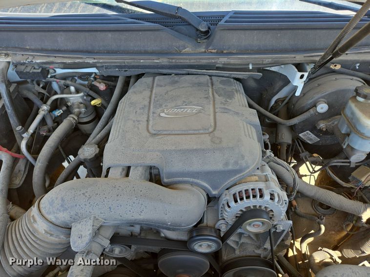 image for item ED2017 2007 Chevrolet Avalanche pickup truck