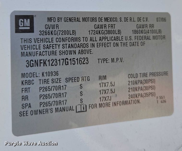 image for item ED2017 2007 Chevrolet Avalanche pickup truck