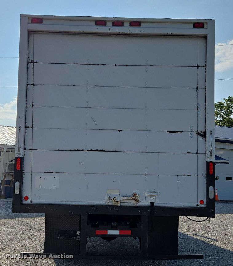 image for item ED2050 2007 International 4300 box truck