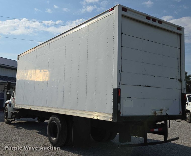 image for item ED2050 2007 International 4300 box truck