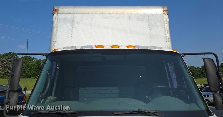 image for item ED2050 2007 International 4300 box truck