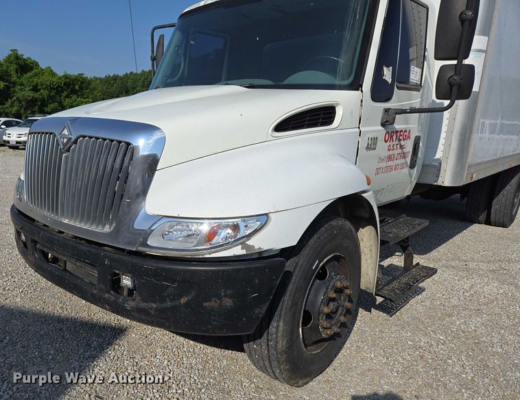image for item ED2050 2007 International 4300 box truck